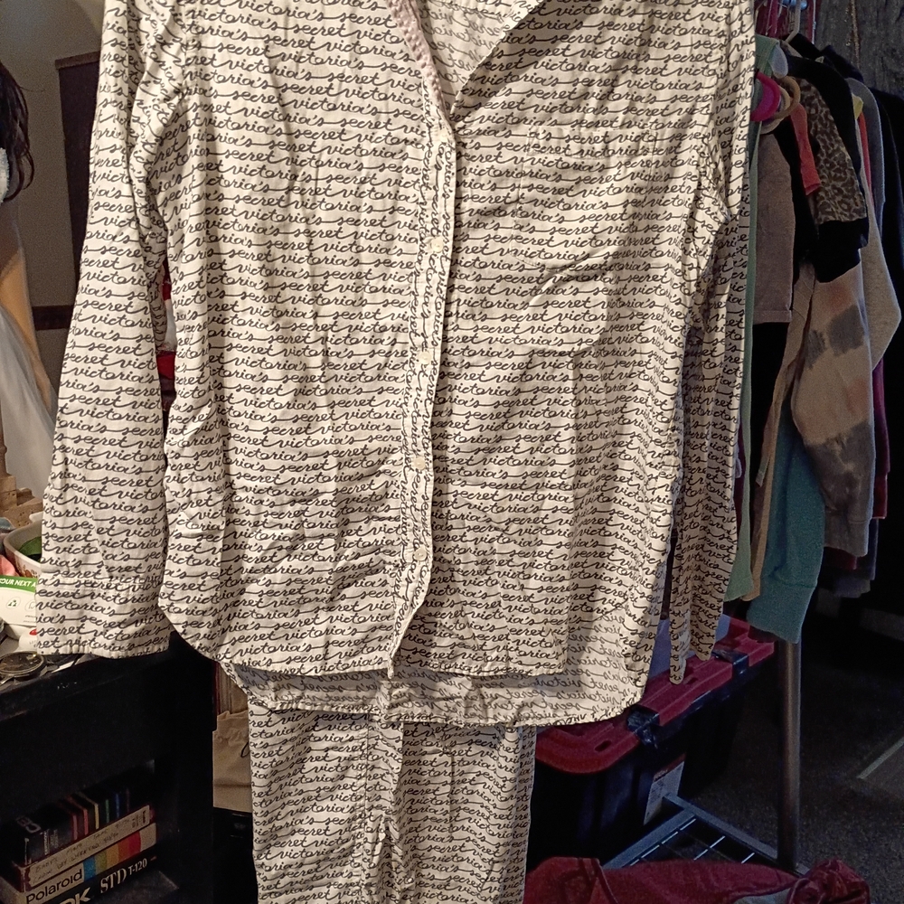 Victoria's Secret Black and White Script Pajama Set
